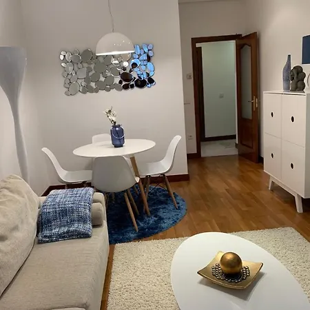 Centriquisimo, Bonito, Comodo, Wifi, Campomanes Apartment *